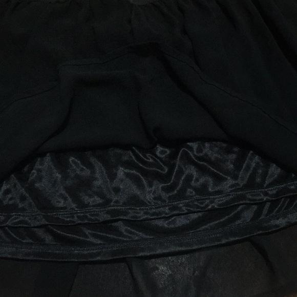 Black fun skirt - Picture 2 of 5